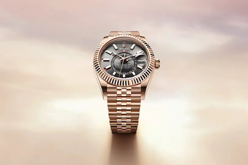 Discover Rolex Sky-Dweller presso Curnis, rivenditore Autorizzato Rolex a Bergamo